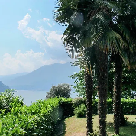 Casa Terrazzo Sul Lago 375s 아파트 *