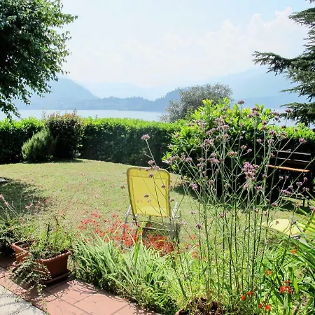 Casa Terrazzo Sul Lago 375s 아파트 레노