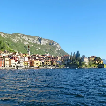 Casa Terrazzo Sul Lago 375s 아파트 *