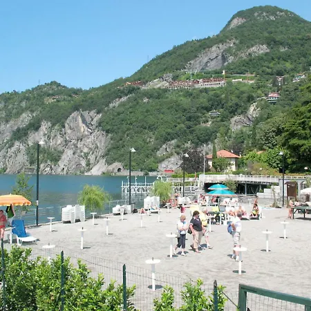 Casa Terrazzo Sul Lago 375s 아파트