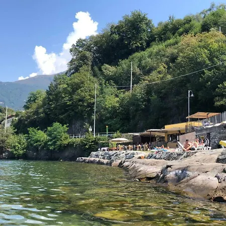 Casa Terrazzo Sul Lago 375s 아파트 *